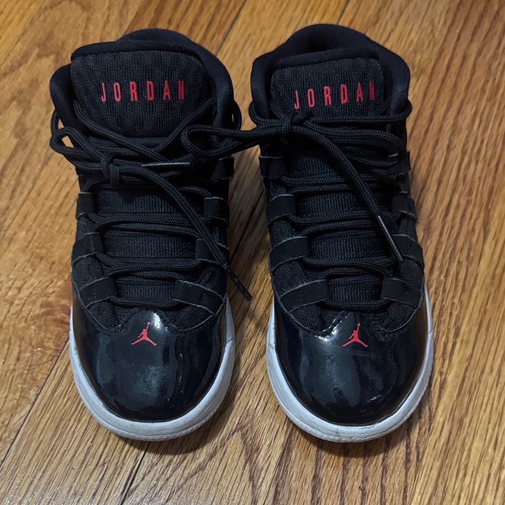 Jordan Kids Black and Red Sneakers